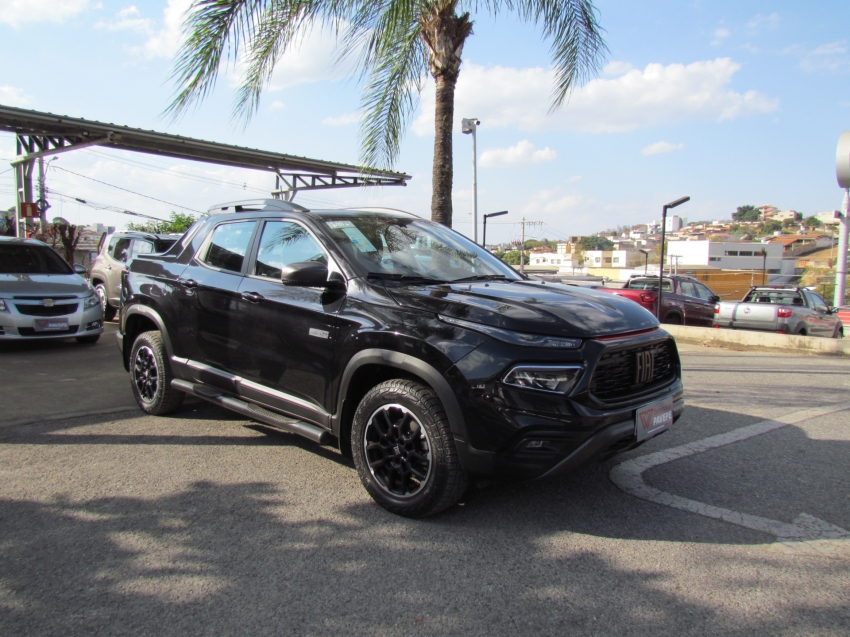 fiat toro 2.0 16v turbo diesel ultra 4wd at9 4p automatico 2024