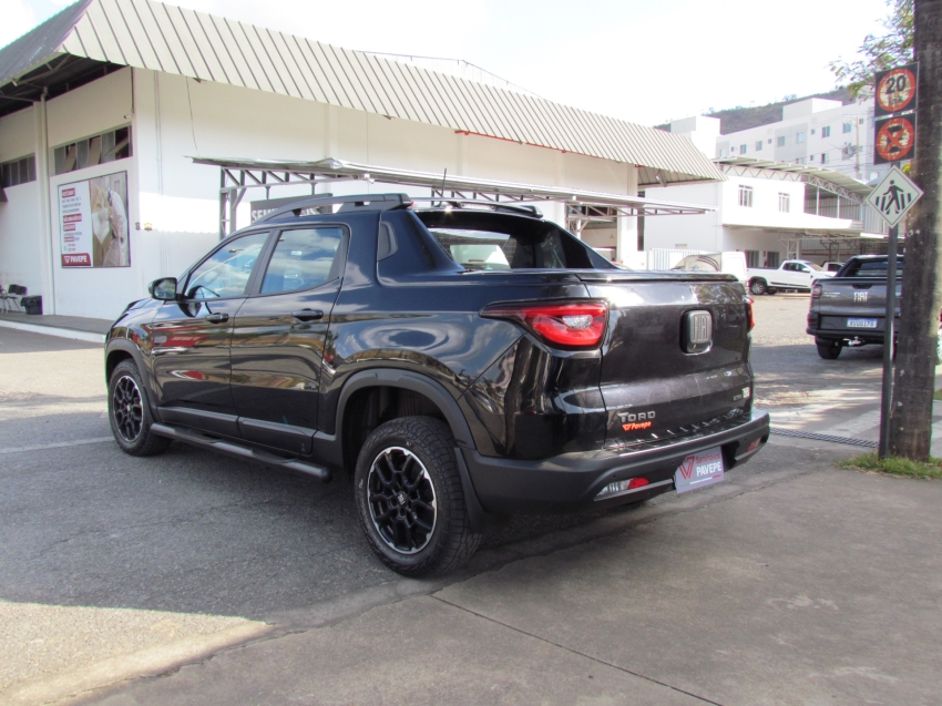 fiat toro 2.0 16v turbo diesel ultra 4wd at9 4p automatico 2024