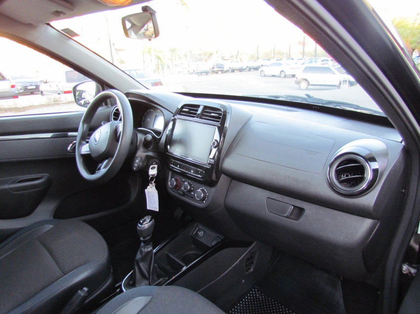 renault kwid 1.0 12v sce flex intense manual 4p 2023 renault kwid 1.0 12v sce flex intense manual 4p 2023