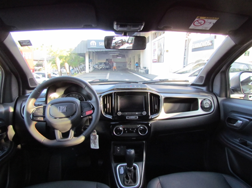 fiat strada 1.0 turbo 200 flex ultra cd cvt 4p automatico 2025