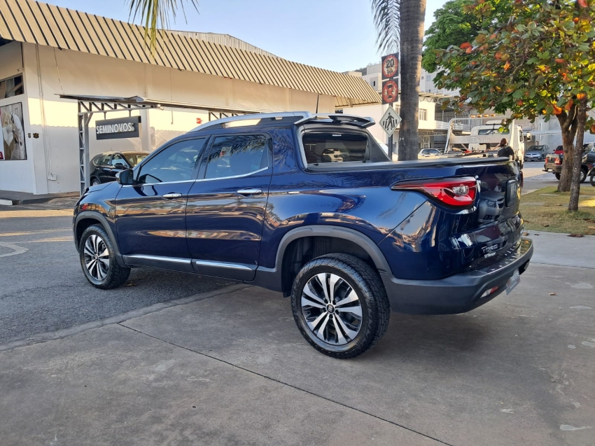 fiat toro 1.3 turbo 270 flex volcano at6 4p automatico 2024 fiat toro 1.3 turbo 270 flex volcano at6 4p automatico 2024