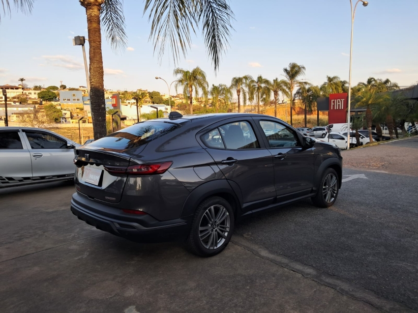 fiat fastback 1.0 turbo 200 flex cvt 4p automatico 2025