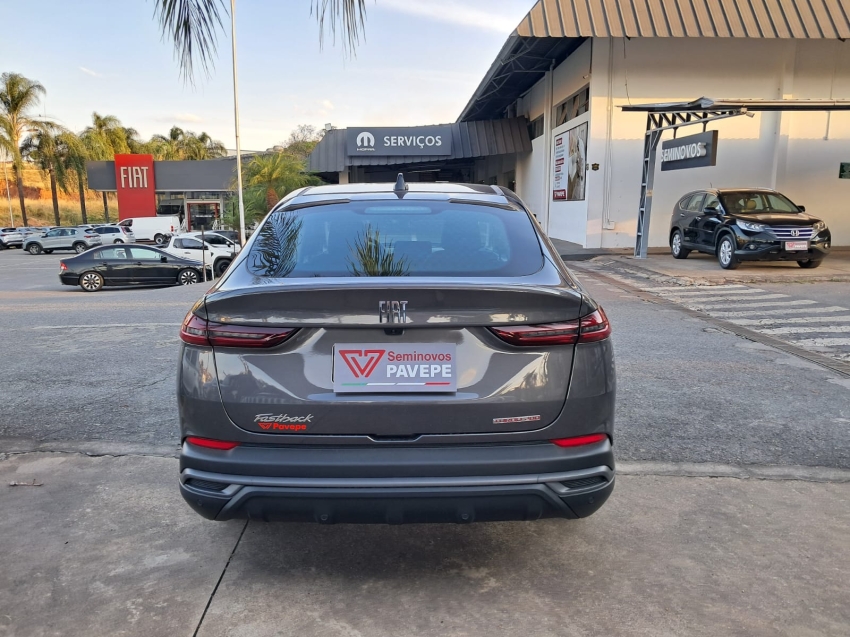 fiat fastback 1.0 turbo 200 flex cvt 4p automatico 2025
