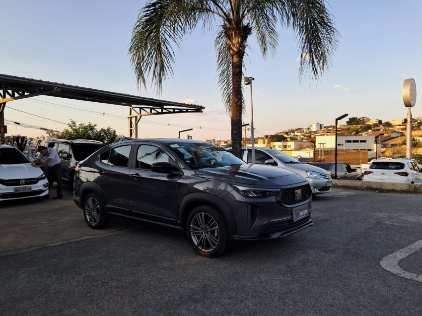 fiat fastback 1.0 turbo 200 flex cvt 4p automatico 2025