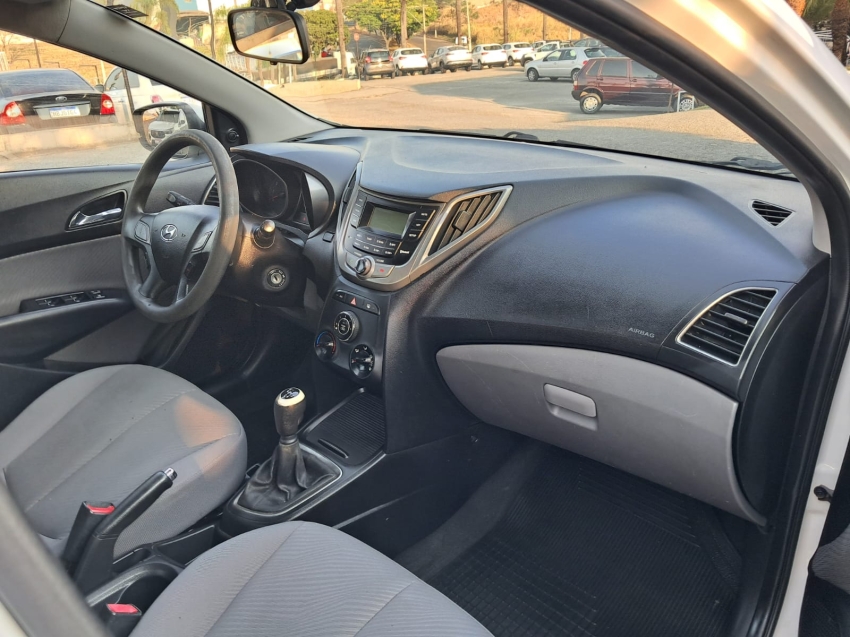 hyundai hb20 1.6 comfort plus 16v flex 4p manual 1.0 2015 hyundai hb20 1.6 comfort plus 16v flex 4p manual 1.0 2015