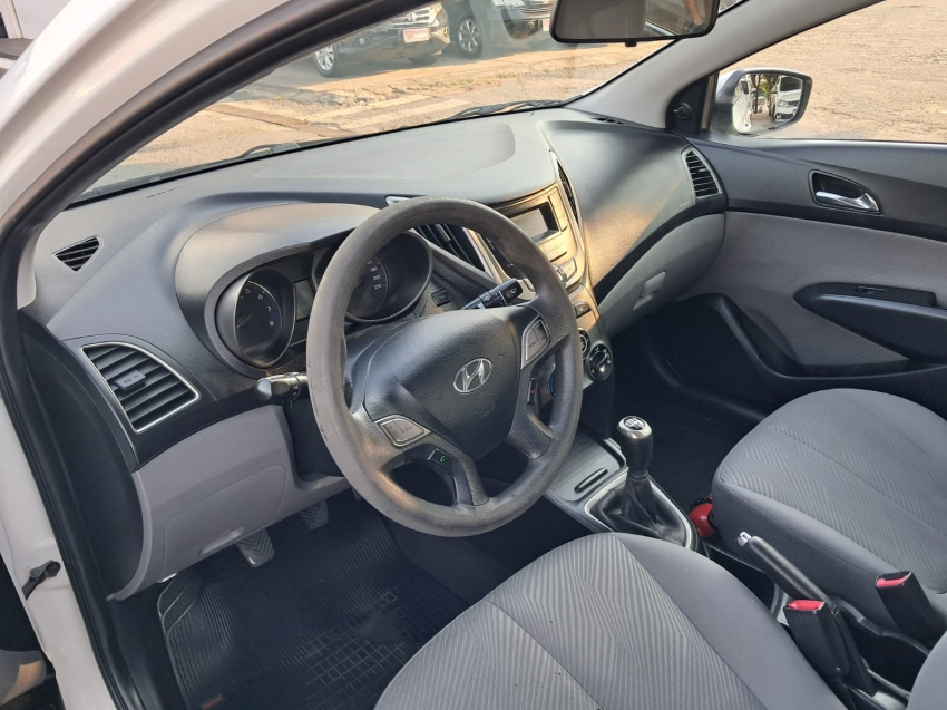 hyundai hb20 1.6 comfort plus 16v flex 4p manual 1.0 2015 hyundai hb20 1.6 comfort plus 16v flex 4p manual 1.0 2015