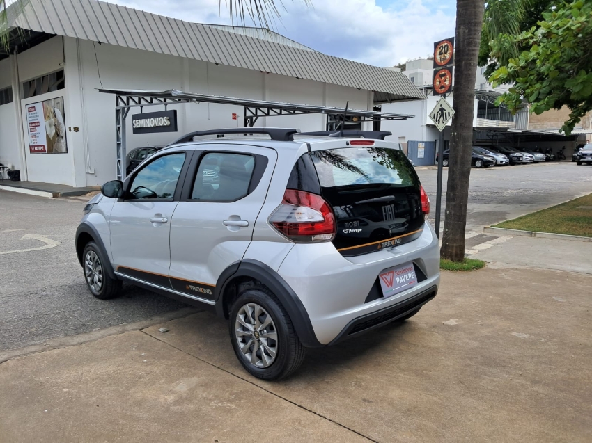 fiat mobi 1.0 evo flex trekking manual 4p 2024