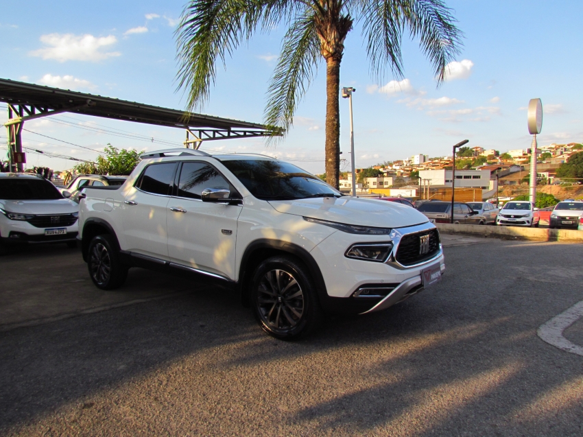 fiat toro 2.0 16v turbo diesel ranch 4wd at9 4p automatico 2022 fiat toro 2.0 16v turbo diesel ranch 4wd at9 4p automatico 2022