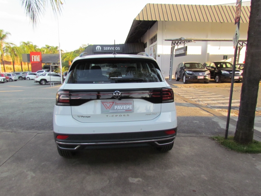 volkswagen t-cross 1.0 200 tsi total flex comfortline automatico 4p 2024 volkswagen t-cross 1.0 200 tsi total flex comfortline automatico 4p 2024