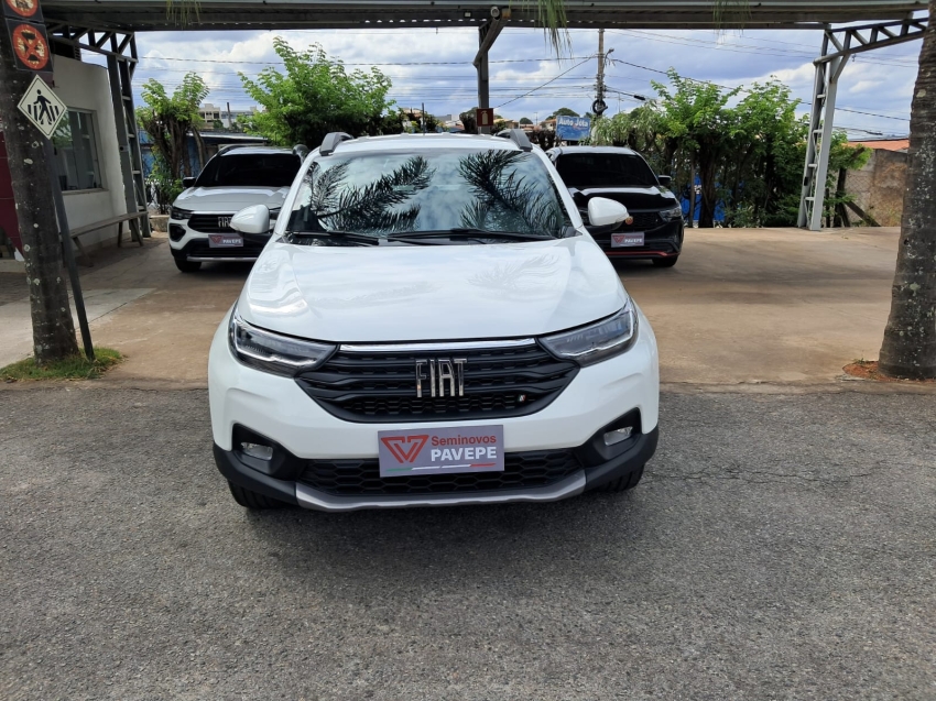 fiat strada 1.3 firefly flex volcano cd cvt 4p automatico 2024 fiat strada 1.3 firefly flex volcano cd cvt 4p automatico 2024