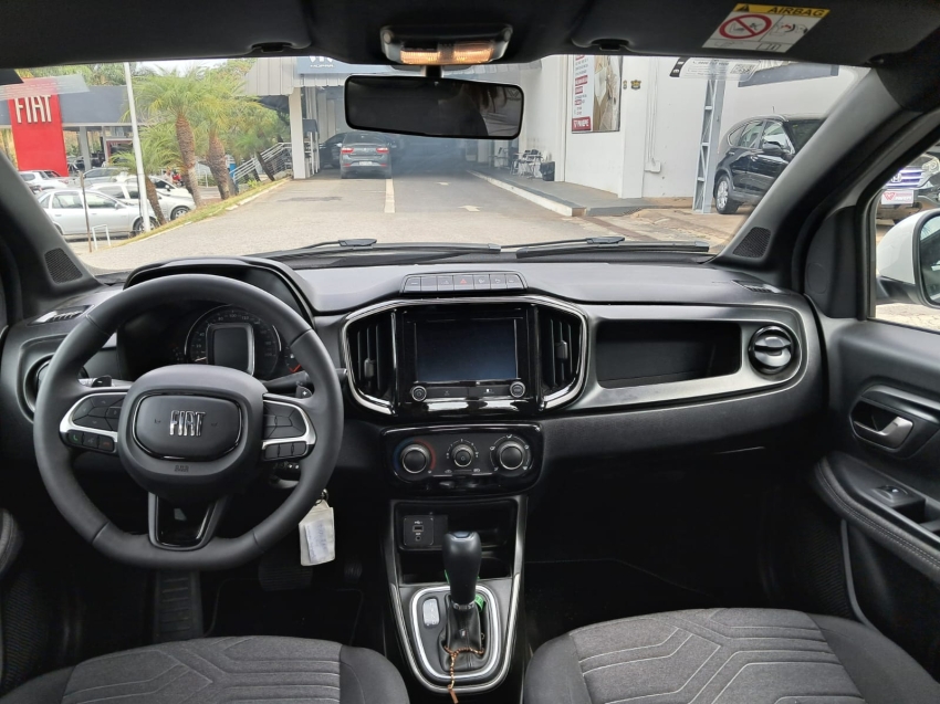 fiat strada 1.3 firefly flex volcano cd cvt 4p automatico 2024 fiat strada 1.3 firefly flex volcano cd cvt 4p automatico 2024