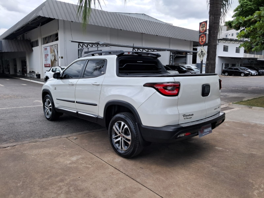 fiat toro 2.4 16v multiair flex freedom at9 4p automatico 2018