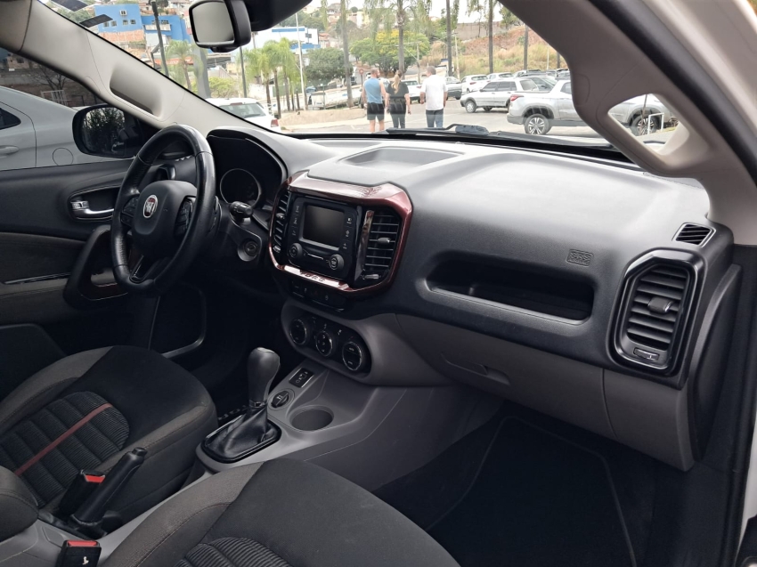 fiat toro 2.4 16v multiair flex freedom at9 4p automatico 2018