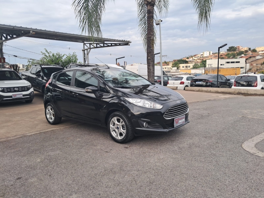 ford fiesta 1.6 rocam se 8v flex 4p manual 2014 ford fiesta 1.6 rocam se 8v flex 4p manual 2014