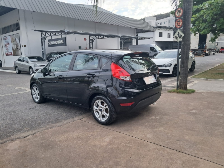 ford fiesta 1.6 rocam se 8v flex 4p manual 2014 ford fiesta 1.6 rocam se 8v flex 4p manual 2014
