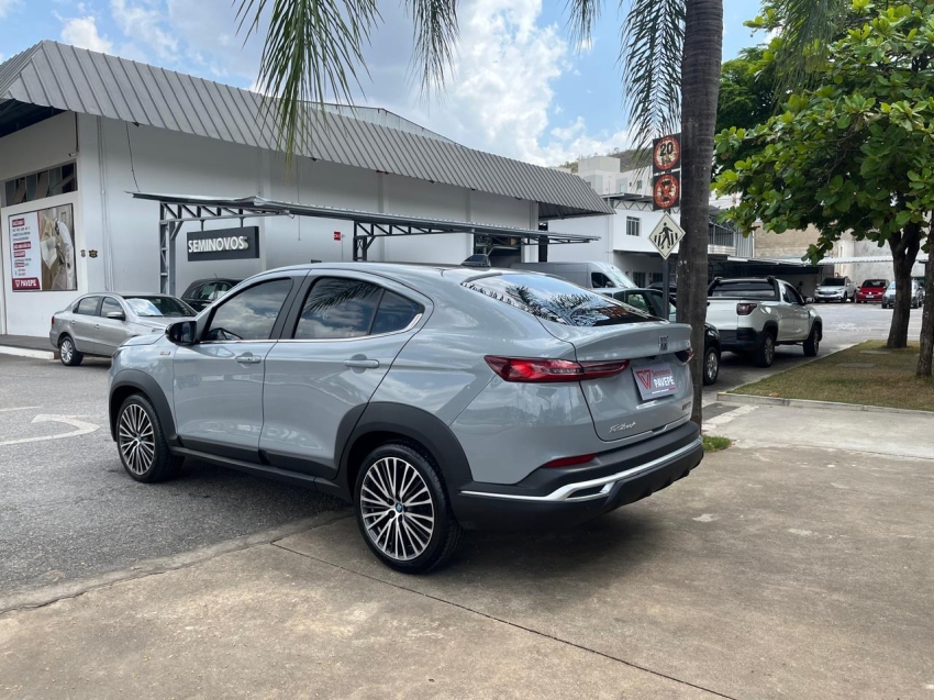fiat fastback 1.3 turbo 270 flex limited edition at6 gnv 4p automatico 2024 fiat fastback 1.3 turbo 270 flex limited edition at6 gnv 4p automatico 2024