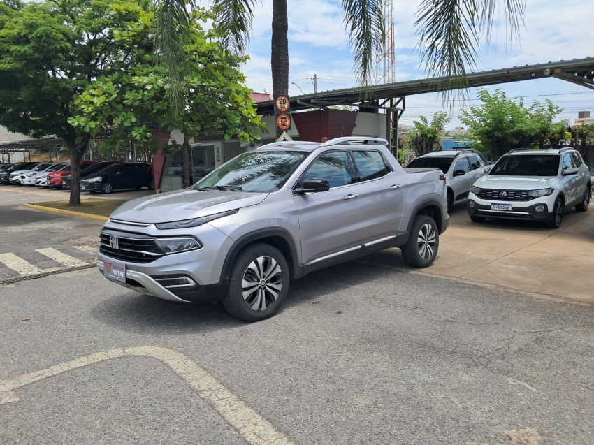 fiat toro 2.0 16v turbo diesel volcano 4wd at9 4p automatico 2023 fiat toro 2.0 16v turbo diesel volcano 4wd at9 4p automatico 2023