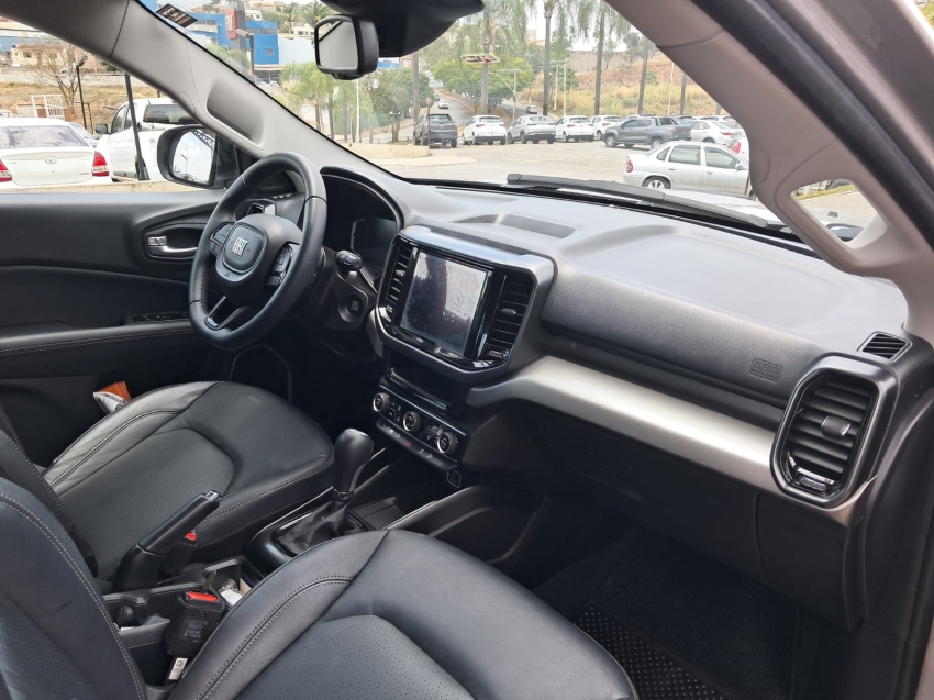 fiat toro 2.0 16v turbo diesel volcano 4wd at9 4p automatico 2023 fiat toro 2.0 16v turbo diesel volcano 4wd at9 4p automatico 2023