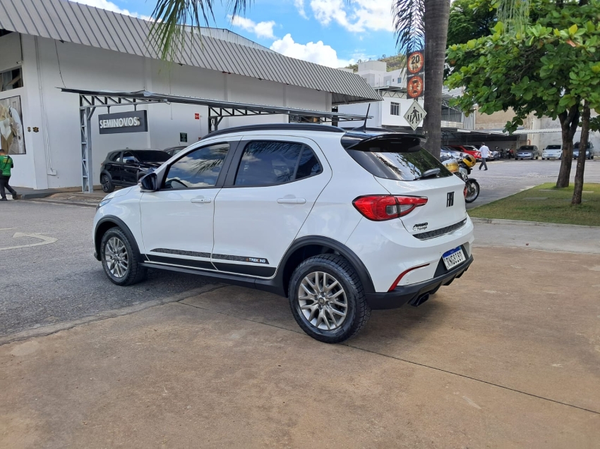 fiat argo 1.8 e.torq flex trekking at6 4p automatico 20215