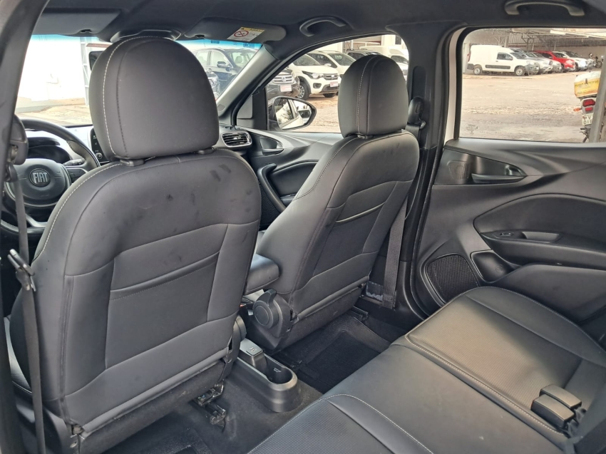 fiat argo 1.8 e.torq flex trekking at6 4p automatico 20218