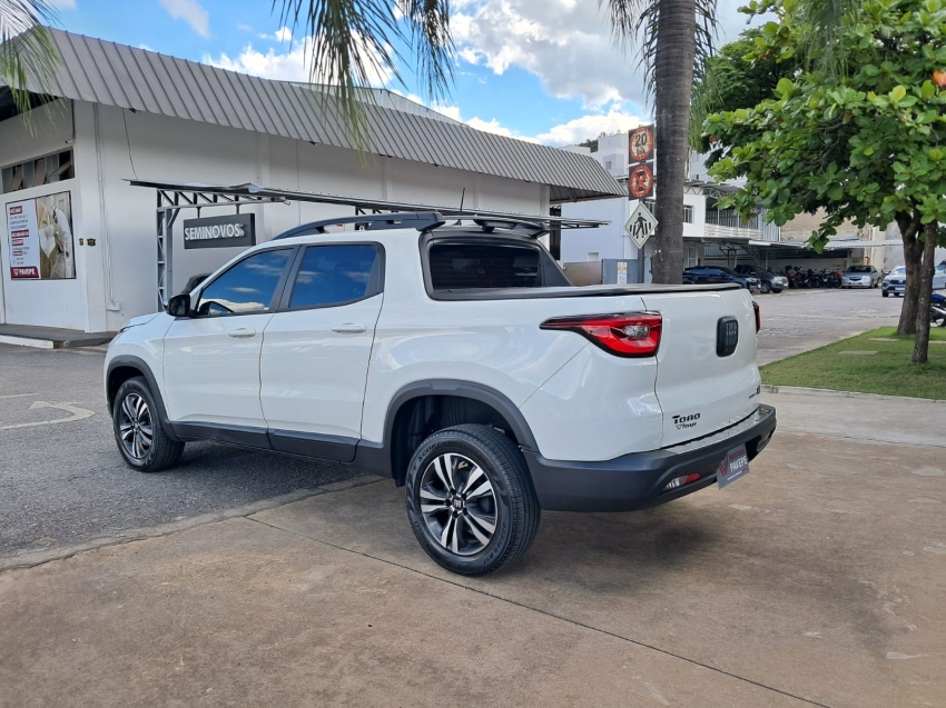 fiat toro 1.3 turbo 270 flex freedom at6 4p automatico 20255