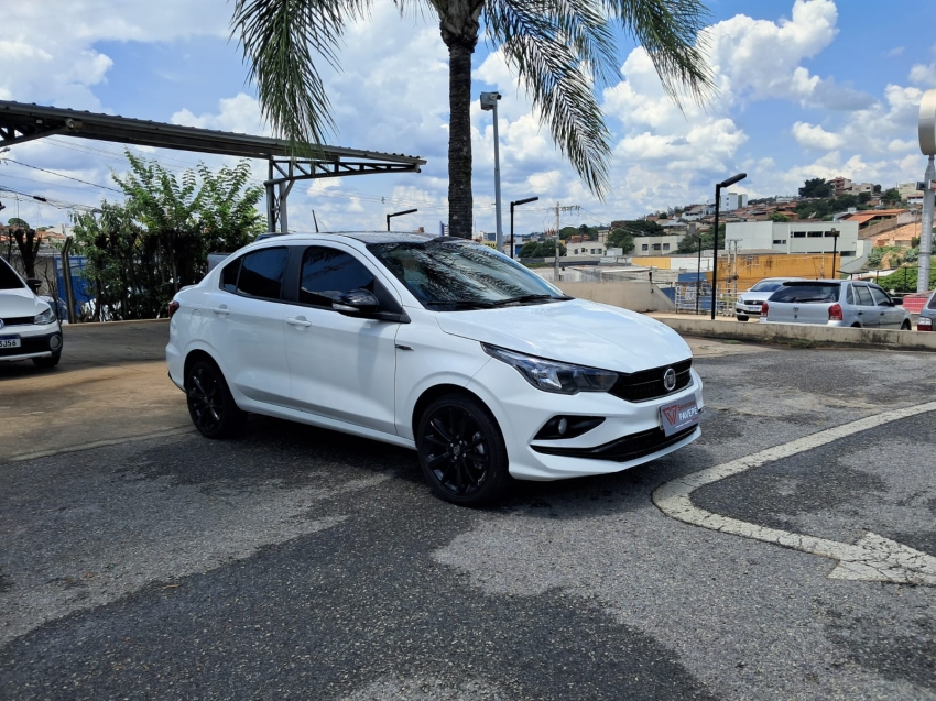 fiat cronos 1.8 e.torq flex hgt at6 4p automatico 20202