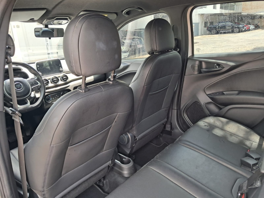 fiat cronos 1.8 e.torq flex hgt at6 4p automatico 20208