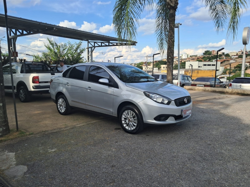 fiat grand siena 1.4 mpi attractive 8v flex 4p manual 20212