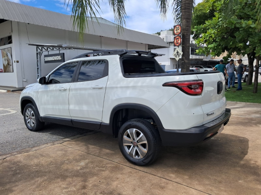 fiat toro 1.8 16v evo flex freedom at6 4p automatico 20195