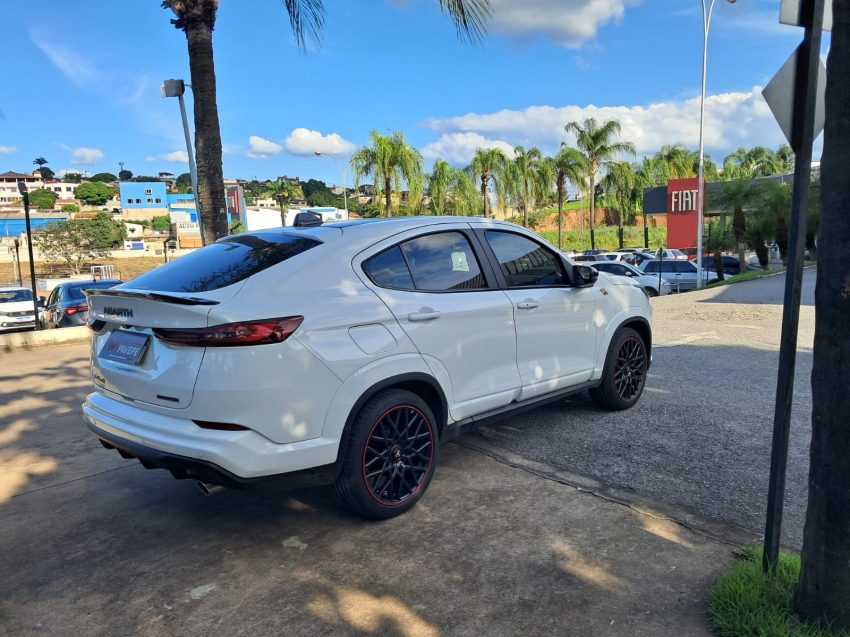 fiat fastback 1.3 turbo 270 flex abarth at6 4p automatico 20253