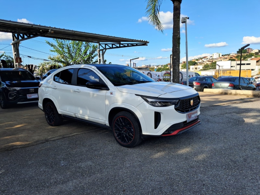 fiat fastback 1.3 turbo 270 flex abarth at6 4p automatico 20252