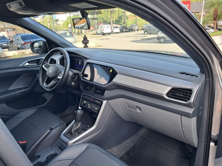 volkswagen t-cross 1.0 200 tsi total flex the town automatico 4p 20248