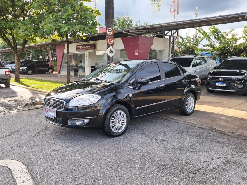 fiat linea 1.8 essence 16v flex 4p automatizado automatico 2012