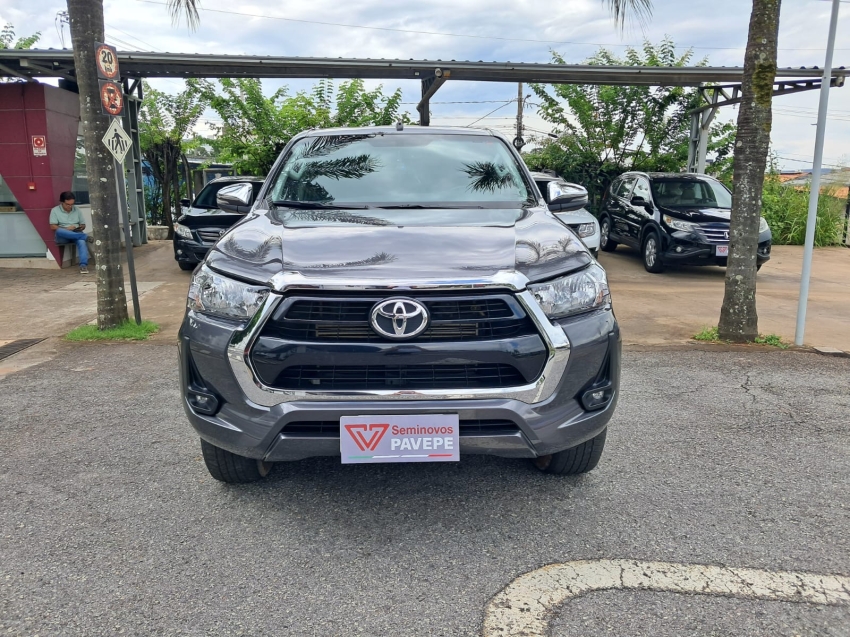 toyota hilux 2.8 d-4d turbo diesel cd srv 4x4 automatico 4p 20221