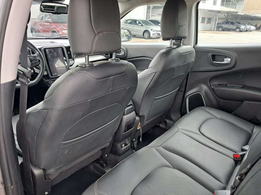 fiat toro 2.0 16v turbo diesel volcano 4wd at9 4p automatico 20229