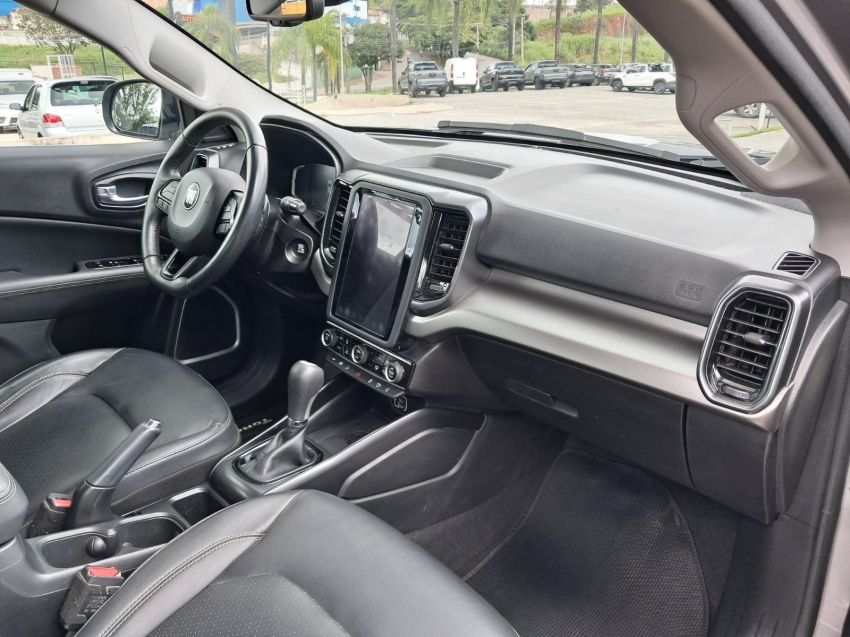 fiat toro 2.0 16v turbo diesel volcano 4wd at9 4p automatico 20228