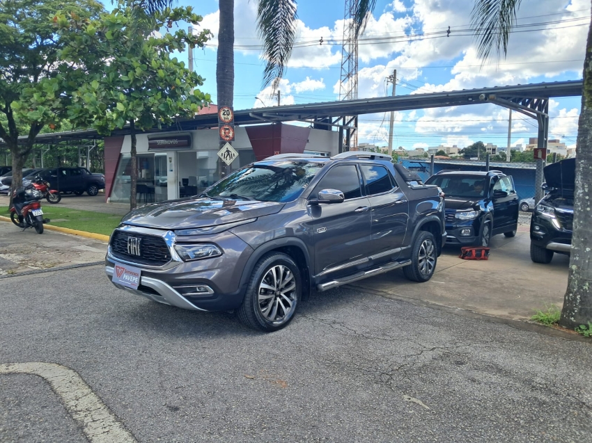 fiat toro 2.0 16v turbo diesel ranch 4wd at9 4p automatico 2023