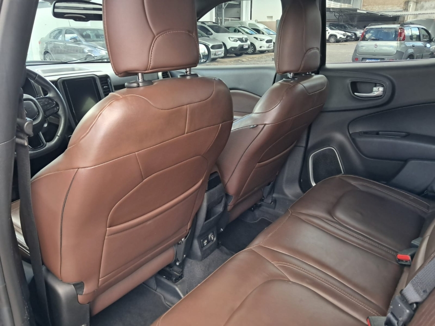 fiat toro 2.0 16v turbo diesel ranch 4wd at9 4p automatico 20239