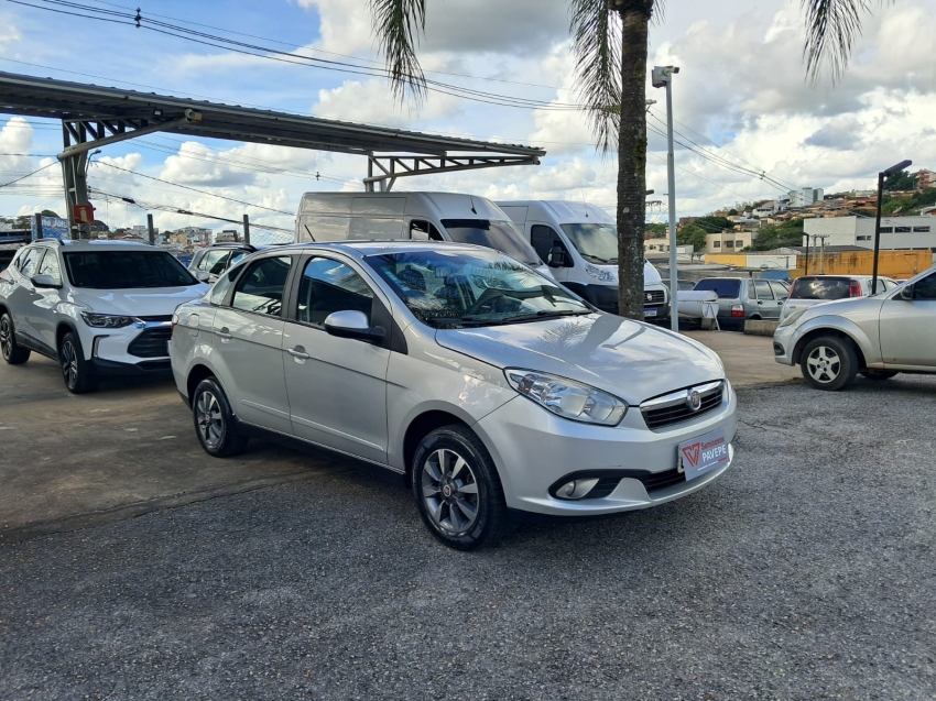 fiat grand siena 1.4 mpi attractive 8v flex 4p manual 20132