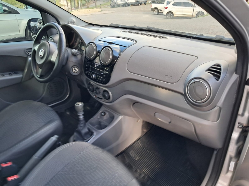 fiat palio 1.4 mpi attractive 8v flex 4p manual 20136