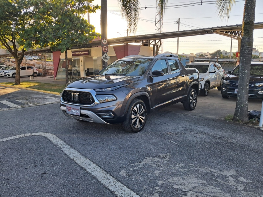 fiat toro 2.0 16v turbo diesel volcano 4wd at9 4p automatico 2025