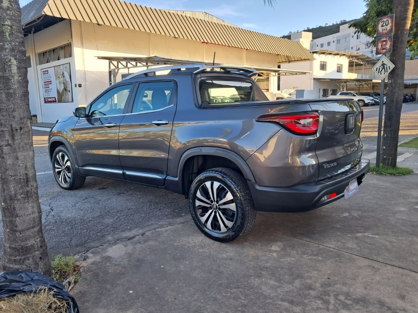 fiat toro 2.0 16v turbo diesel volcano 4wd at9 4p automatico 20255