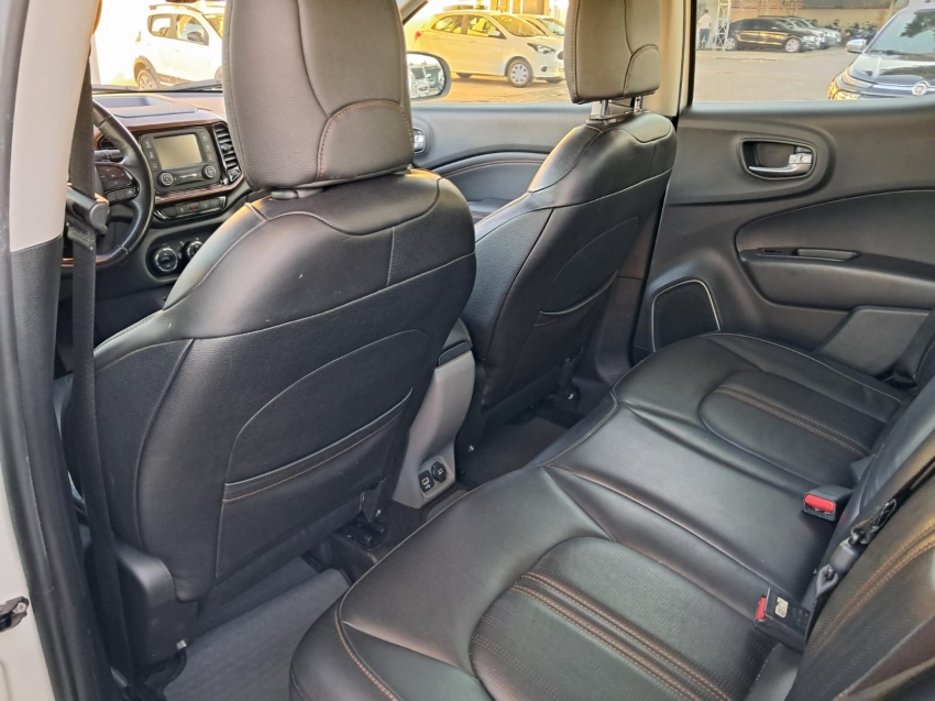 fiat toro 2.0 16v turbo diesel volcano 4wd at9 4p automatico 20198