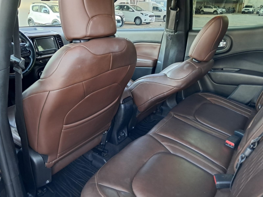 fiat toro 2.0 16v turbo diesel ranch 4wd at9 4p automatico 20208