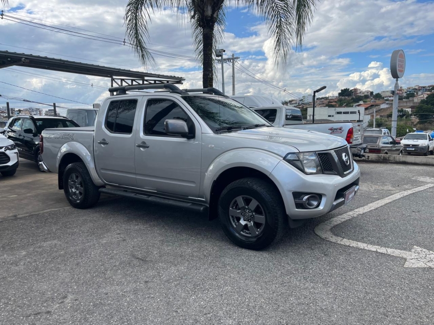 nissan frontier 2.5 sv attack 4x4 cd turbo eletronic diesel 4p manual 20142