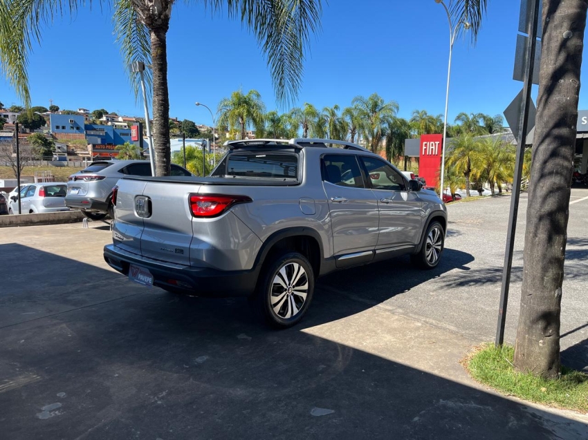 fiat toro 2.0 16v turbo diesel volcano 4wd at9 4p manual 20223