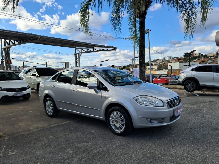 fiat linea 1.8 essence 16v flex 4p manual 20132