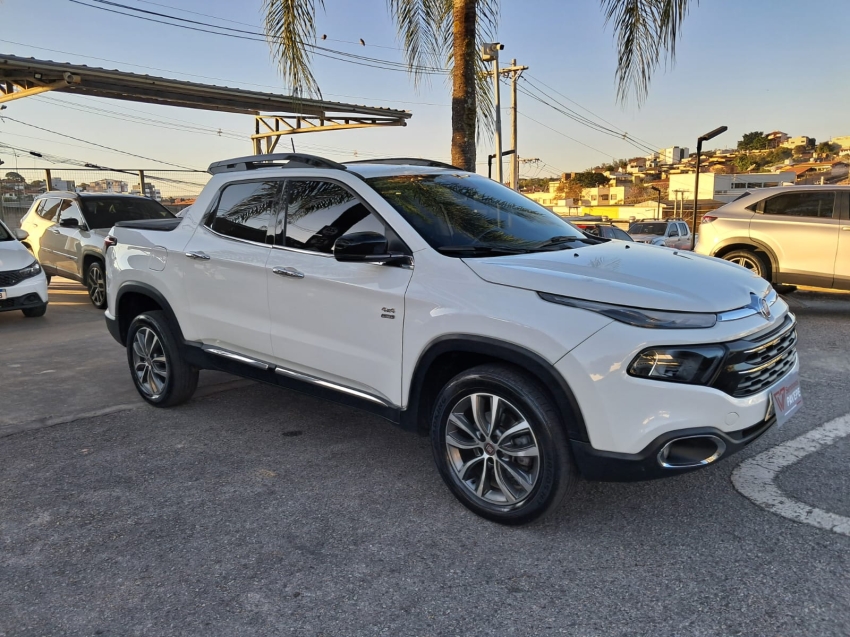 fiat toro 2.0 16v turbo diesel volcano 4wd at9 4p automatico 20192