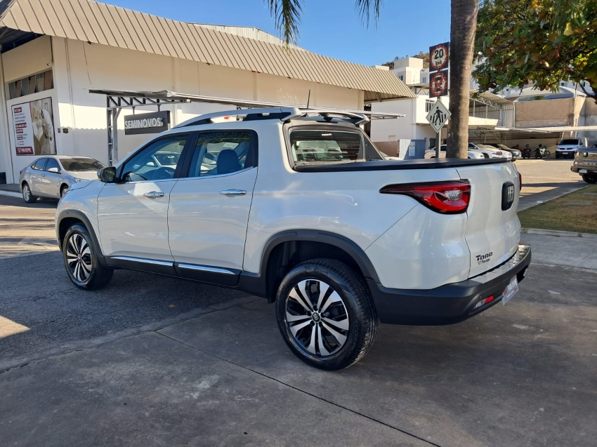 fiat toro 1.3 turbo 270 flex volcano at6 4p automatico 20255