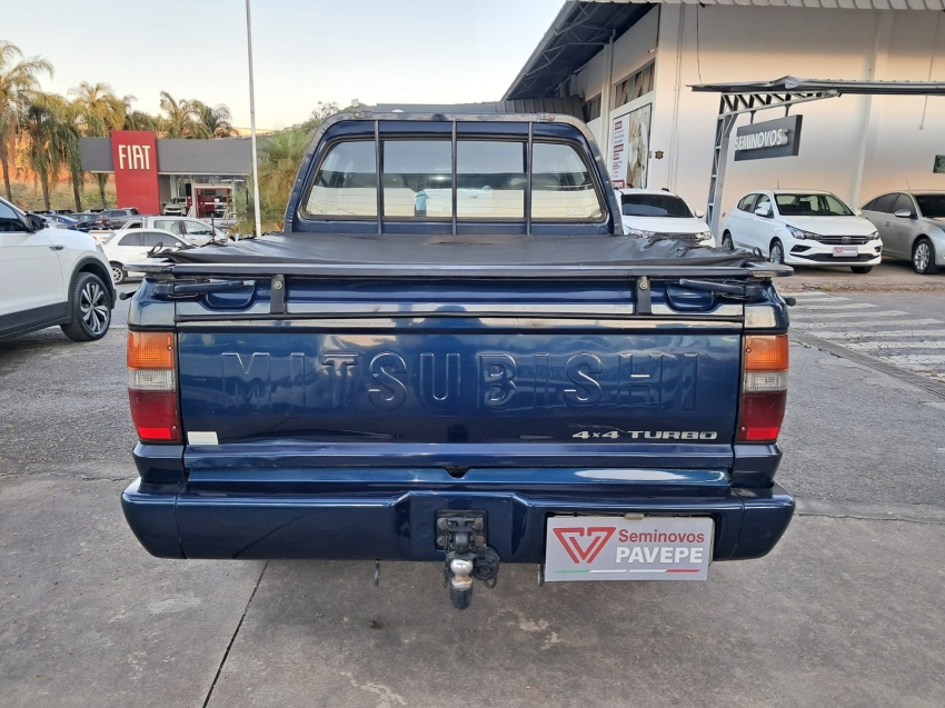 mitsubishi l200 2.5 gl 4x4 cd 8v turbo diesel 4p manual 20004